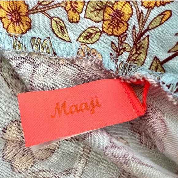 Maaji Colombian Floral Crop‎ Top Blouse | Size: Large - Picture 10 of 13